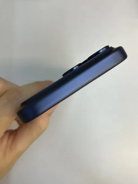 Apple iPhone 17 Pro Max — photo 5 of 10