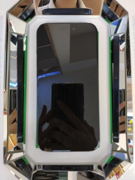Apple iPhone 15