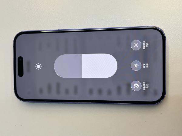 Apple iPhone 16