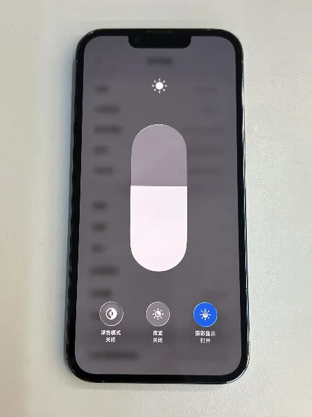Apple iPhone 13 Pro — photo 6 of 10