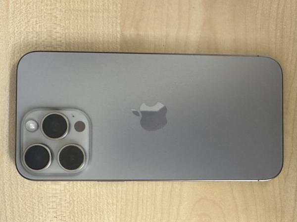 Apple iPhone 15 Pro Max