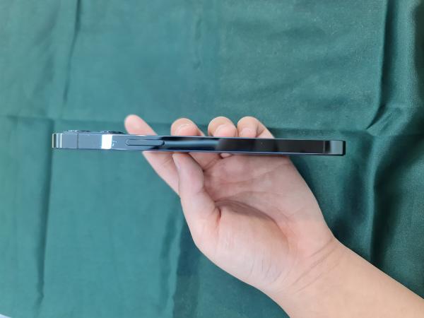 Apple iPhone 12 Pro