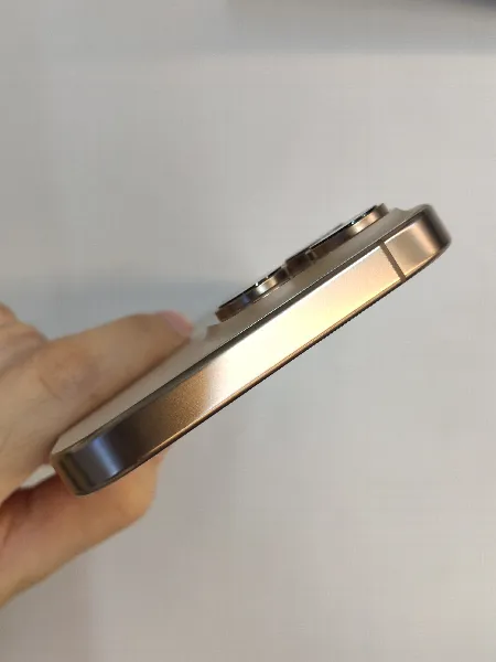 Apple iPhone 16 Pro Max