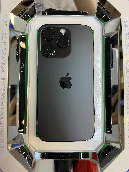 Apple iPhone 14 Pro — photo 9 of 11