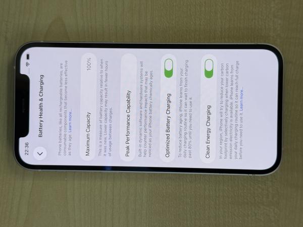 Apple iPhone 12