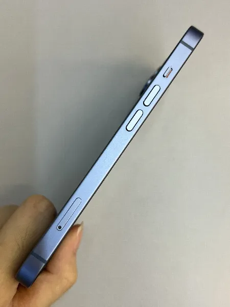 Apple iPhone 14
