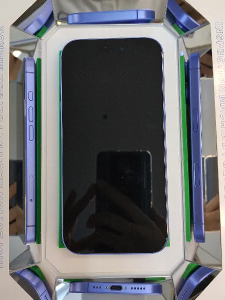 Apple iPhone 16
