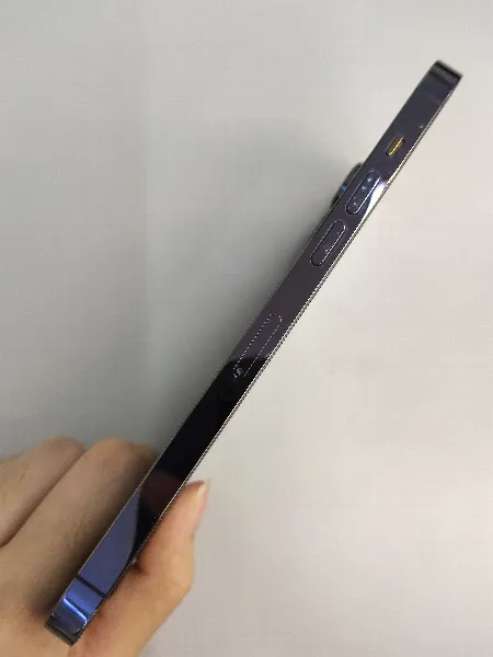 Apple iPhone 14 Pro Max — photo 3 of 11