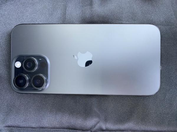 Apple iPhone 16 Pro Max