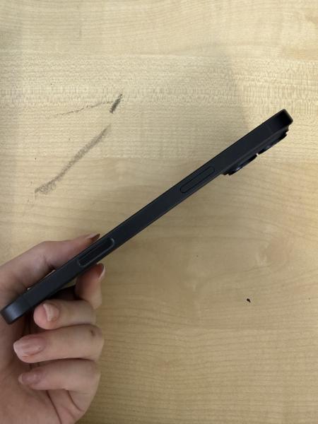 Apple iPhone 16 PLUS