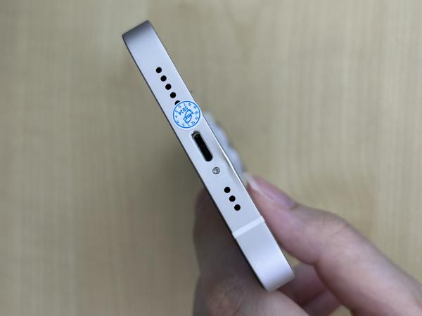Apple iPhone 14