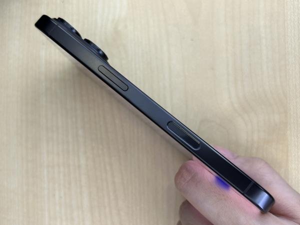 Apple iPhone 16 Pro