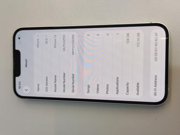 Apple iPhone 13