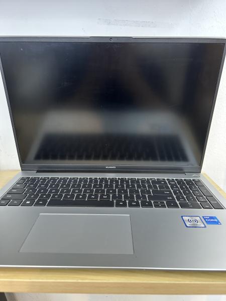 Huawei MATEBOOK D16