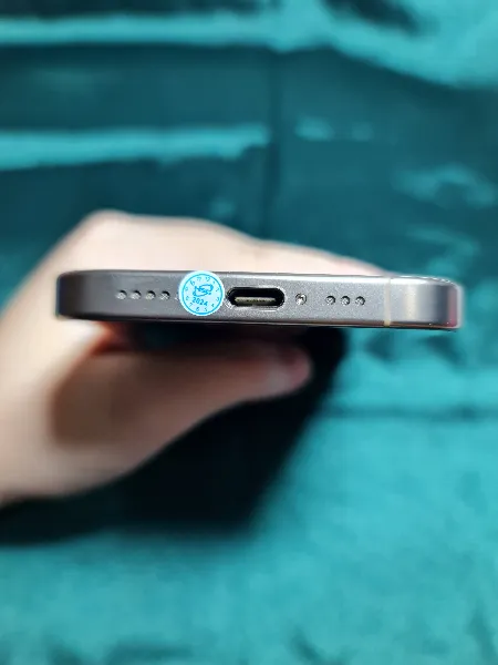 Apple iPhone 16 Pro