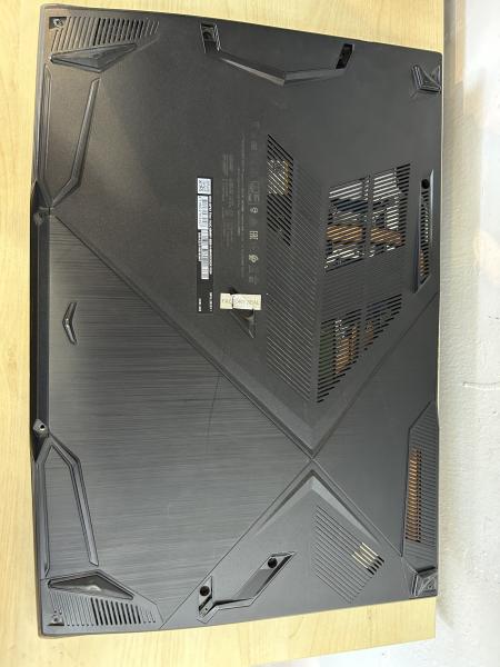 Msi GF63 THIN 11UC