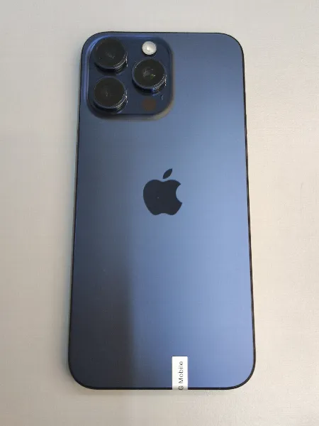 Apple iPhone 15 Pro Max — photo 1 of 10