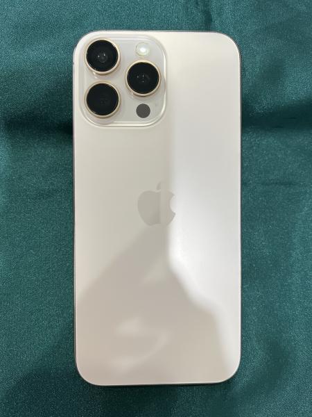 Apple iPhone 16 Pro Max