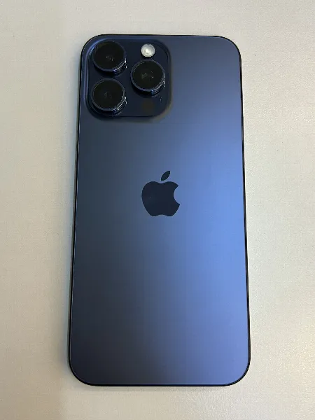Apple iPhone 15 Pro Max — photo 10 of 10