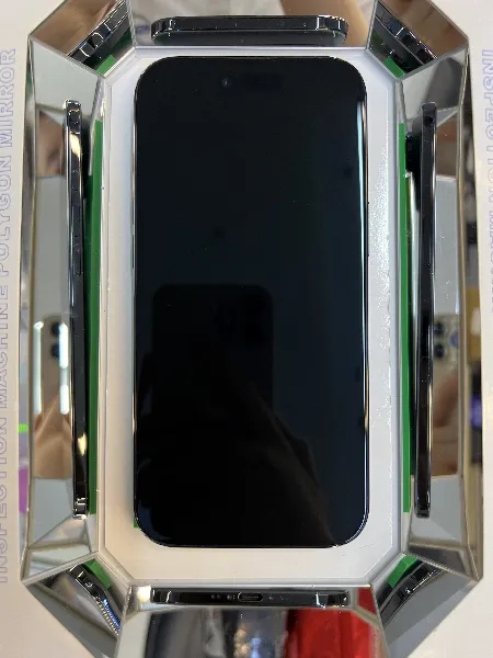 Apple iPhone Air — photo 1 of 10