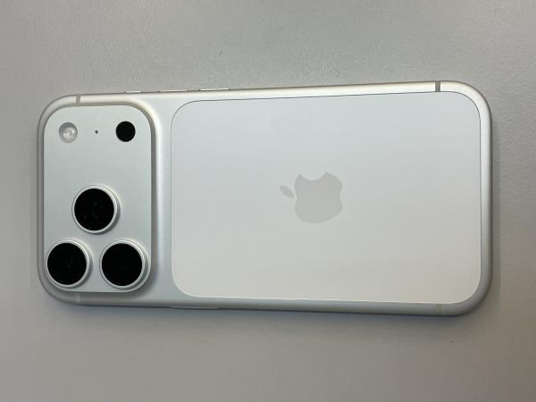 Apple iPhone 17 Pro