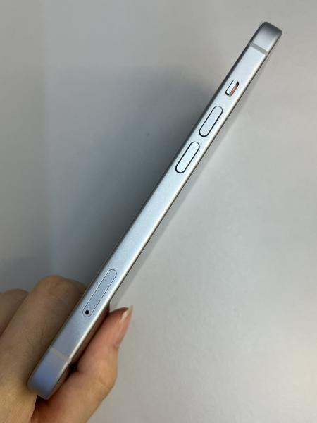 Apple iPhone 15