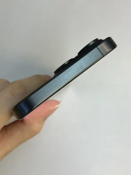 Apple iPhone 15 Pro Max — photo 5 of 10