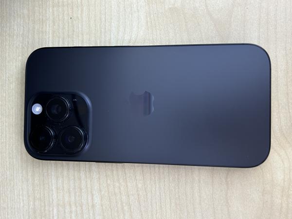 Apple iPhone 16 Pro