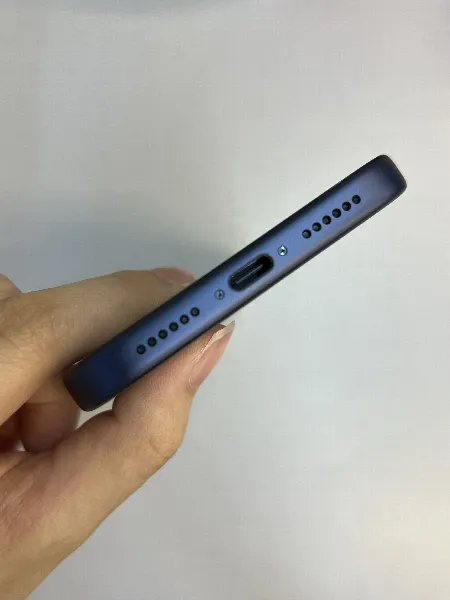 Apple iPhone 17 Pro Max — photo 6 of 10