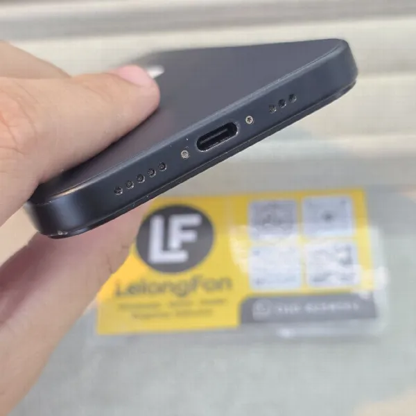 Apple iPhone 15
