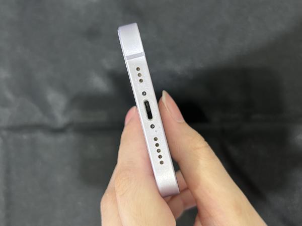 Apple iPhone 14