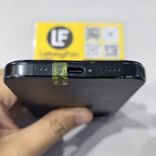 Apple iPhone 16