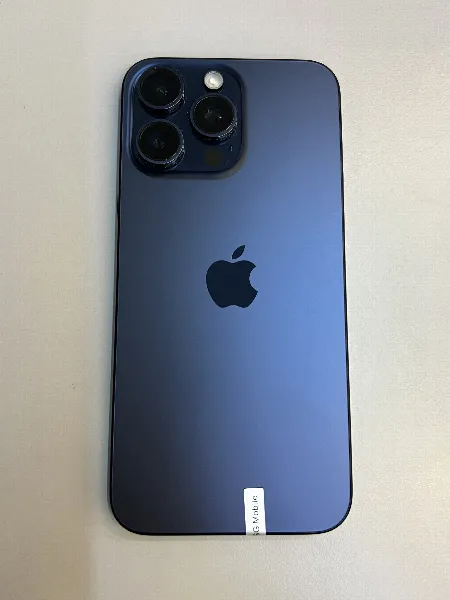 Apple iPhone 15 Pro Max — photo 10 of 10