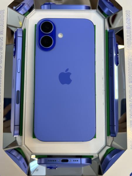 Apple iPhone 16