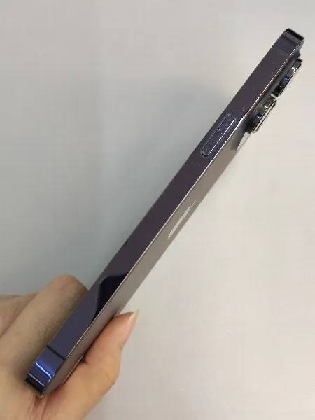 Apple iPhone 14 Pro Max — photo 4 of 10