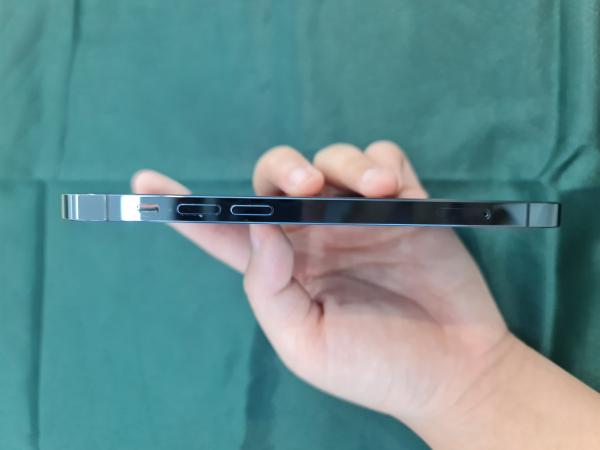 Apple iPhone 12 Pro