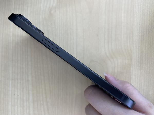 Apple iPhone 15