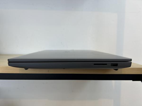 Lenovo LOQ 15IAX9E