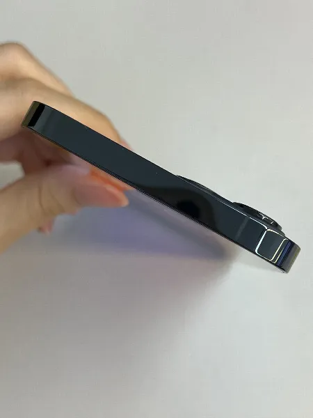 Apple iPhone 12 Pro Max — photo 5 of 10