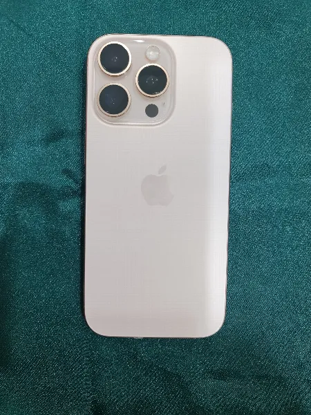 Apple iPhone 16 Pro