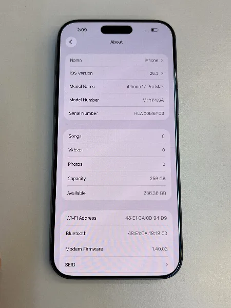 Apple iPhone 17 Pro Max — photo 3 of 10