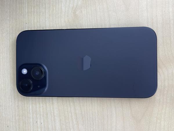 Apple iPhone 15