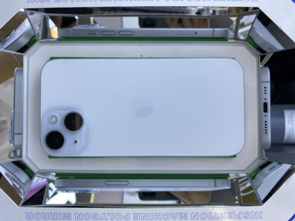 Apple iPhone 15