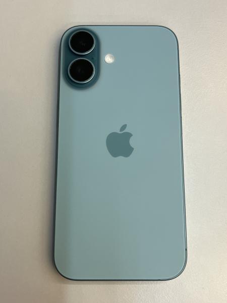 Apple iPhone 16