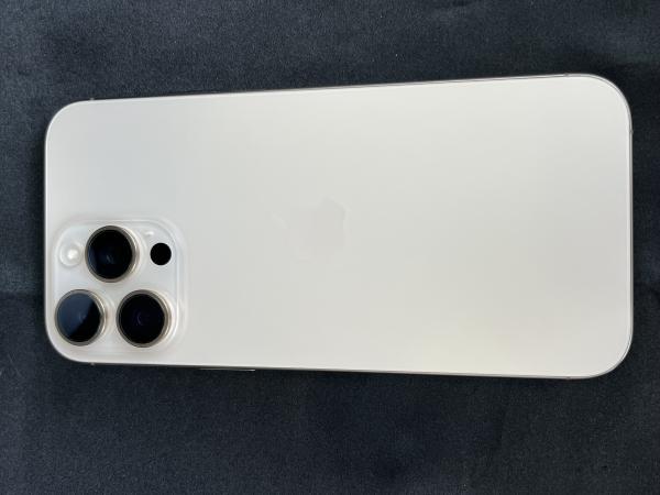 Apple iPhone 16 Pro Max