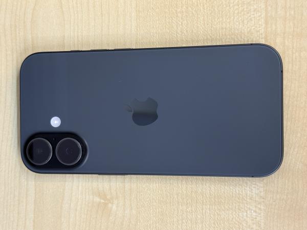 Apple iPhone 17