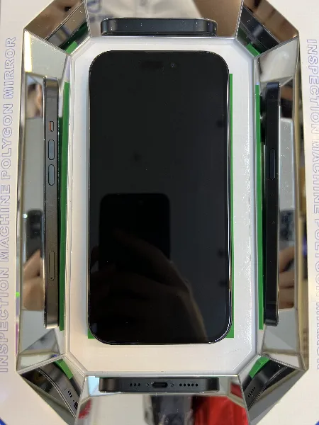 Apple iPhone 15 — photo 11 of 11