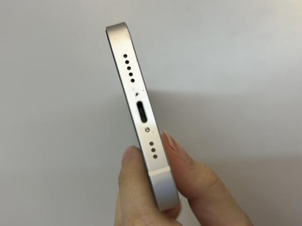 Apple iPhone 14