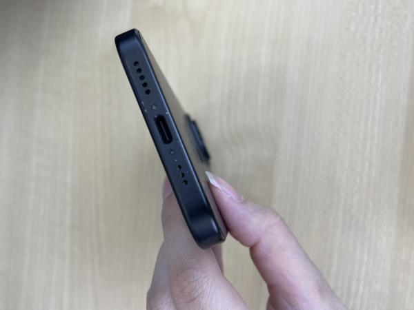 Apple iPhone 15