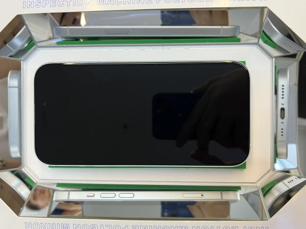 Apple iPhone 15